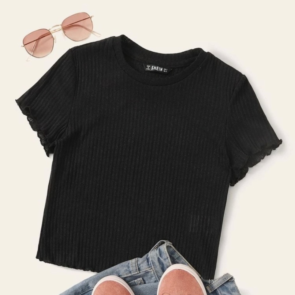 SHEIN Ribbed Lettuce-Edge Cropped Tee